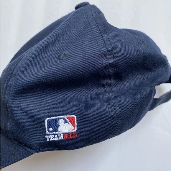 VTG Red Sox Hat Outdoor Cap MLB Baseball Blue Embroidered B Adjustable M… - Picture 11 of 12